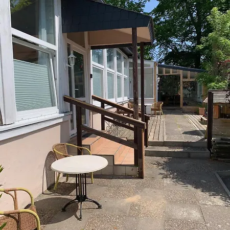 Apartment Am Schlosspark - App Ostsee-perle *